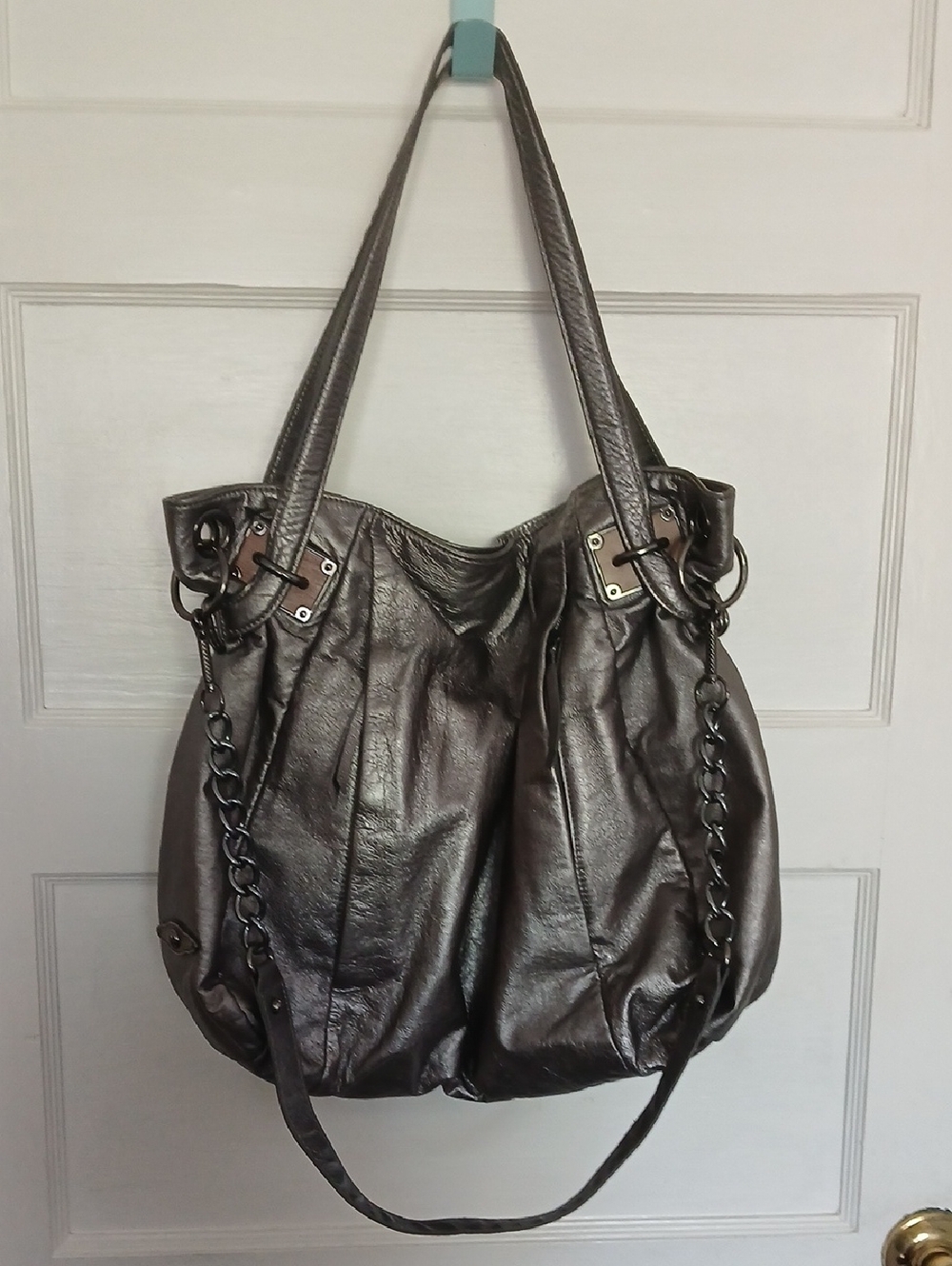 Elliot Luca Leather Metallic Silver Shoulder Bag with Chain Accents - Picture 15 of 15
